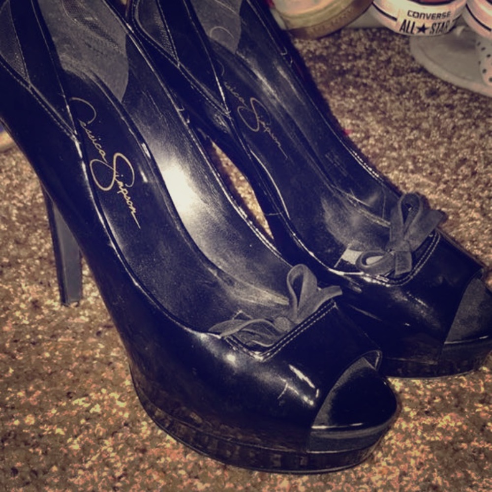 Jessica Simpson heels